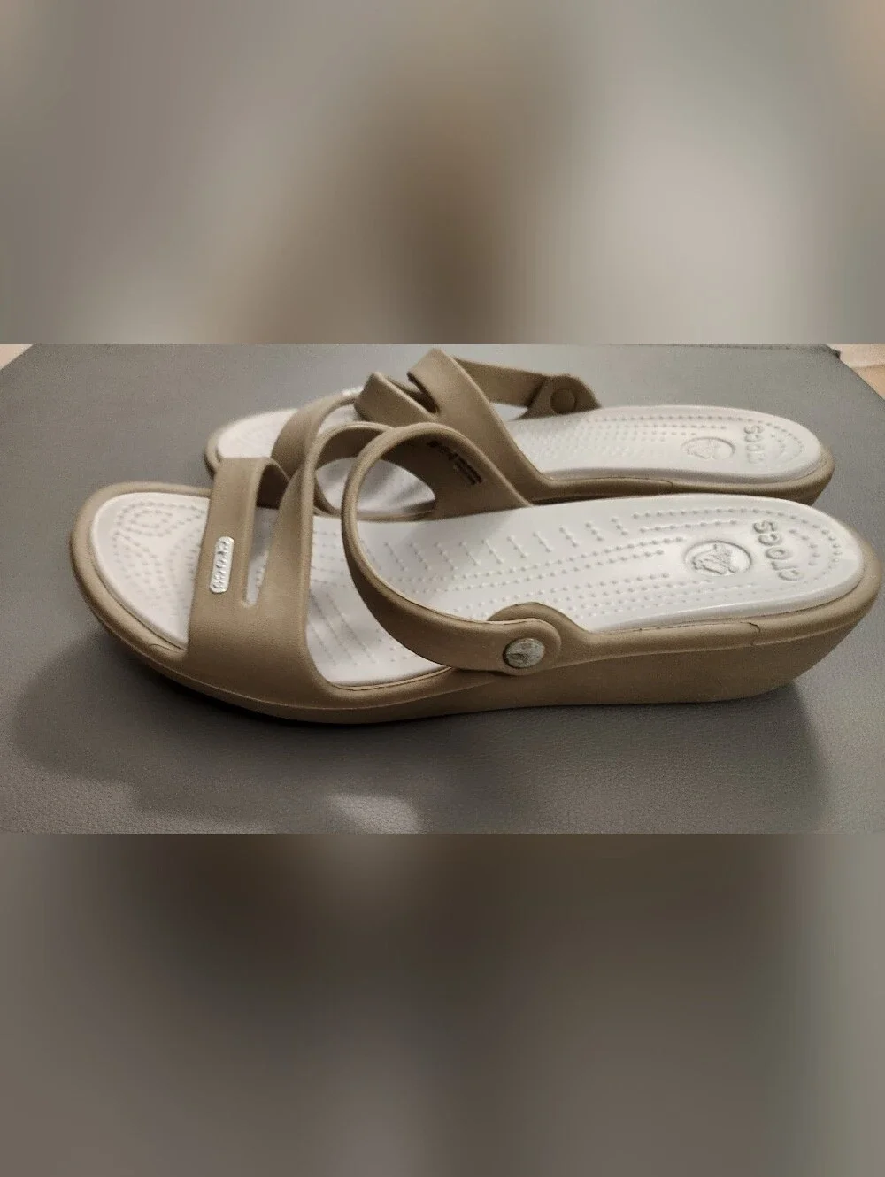 CROCS Women’s Tan/Cream Sandal - Picture 1 of 7